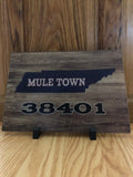 Mule Town Tennessee state 38401 zip code wood grain like background medium 8x10 rectangle cutting board.